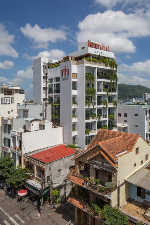 Le Mint Hotel Куинён Экстерьер фото
