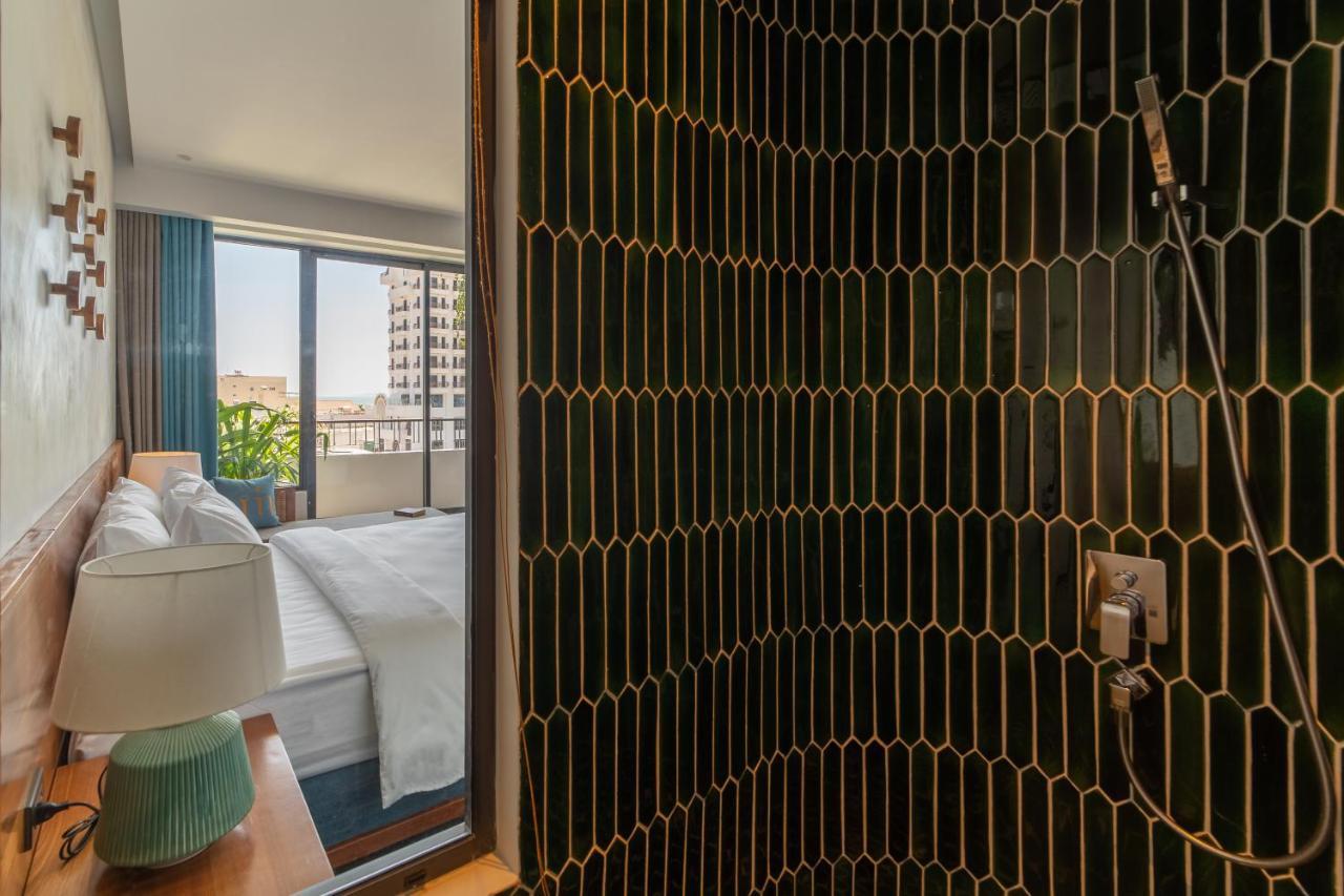 Le Mint Hotel Куинён Экстерьер фото